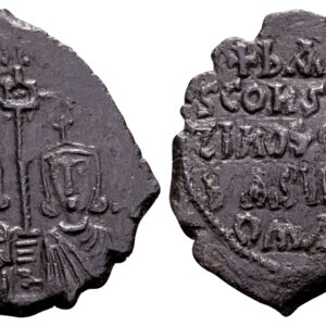 Basilius I en Constantijn 867-886 AE Follis. Constantinopolis
